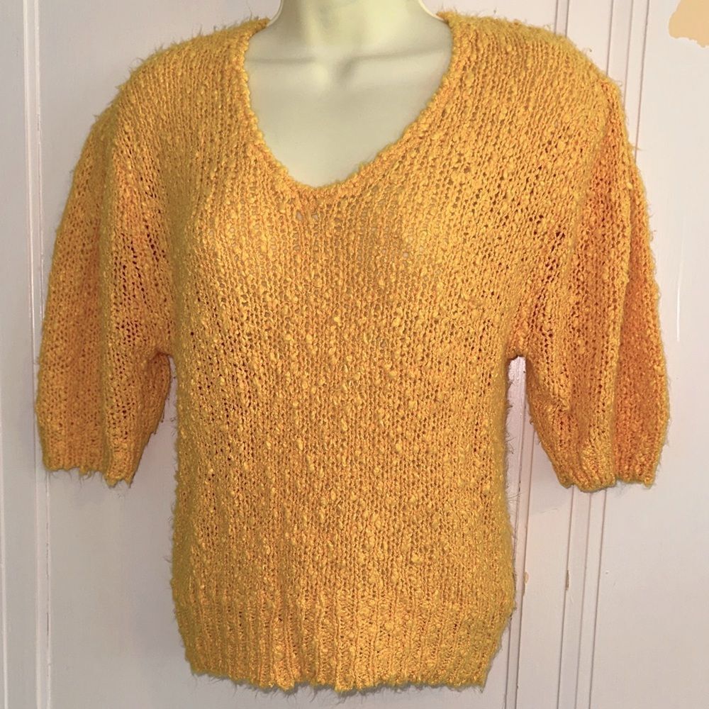 Vintage 80s Sunny (Stein Mart) Golden Yellow Short Sleeve Boucle Acrylic Sweater